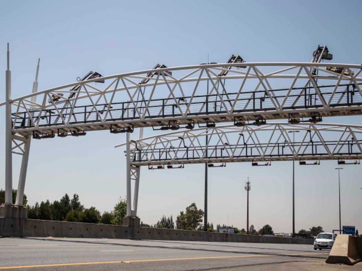 Lesufi sets deadline for scrapping of e-tolls in Gauteng