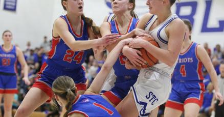 Hanel's 30 points pace Patriots past Hawkettes