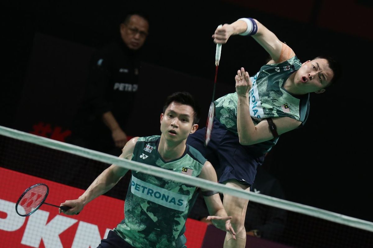 Aaron-Wooi Yik reach French Open quarter-finals