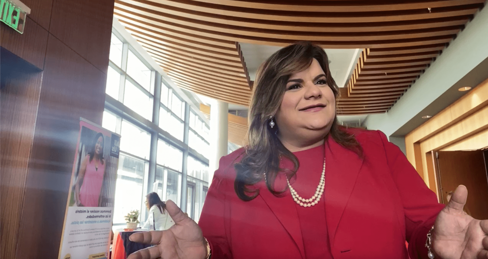 Jenniffer González insiste en que el gobierno tiene el dinero que evitaría aumento de tarifa - El Expresso