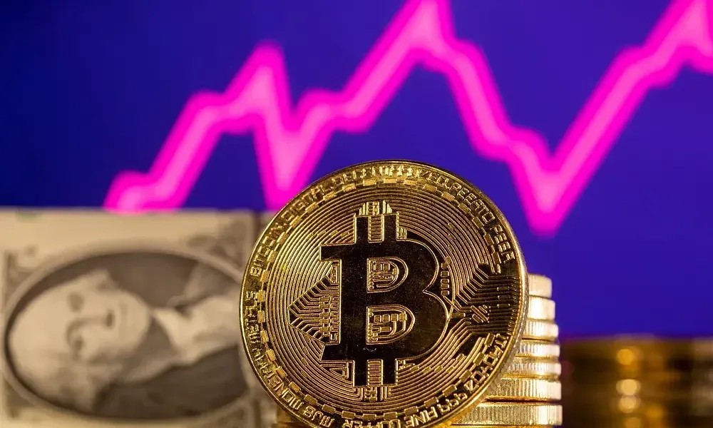 Bitcoin rises after rapid climb to new record - Global Banking | Finance