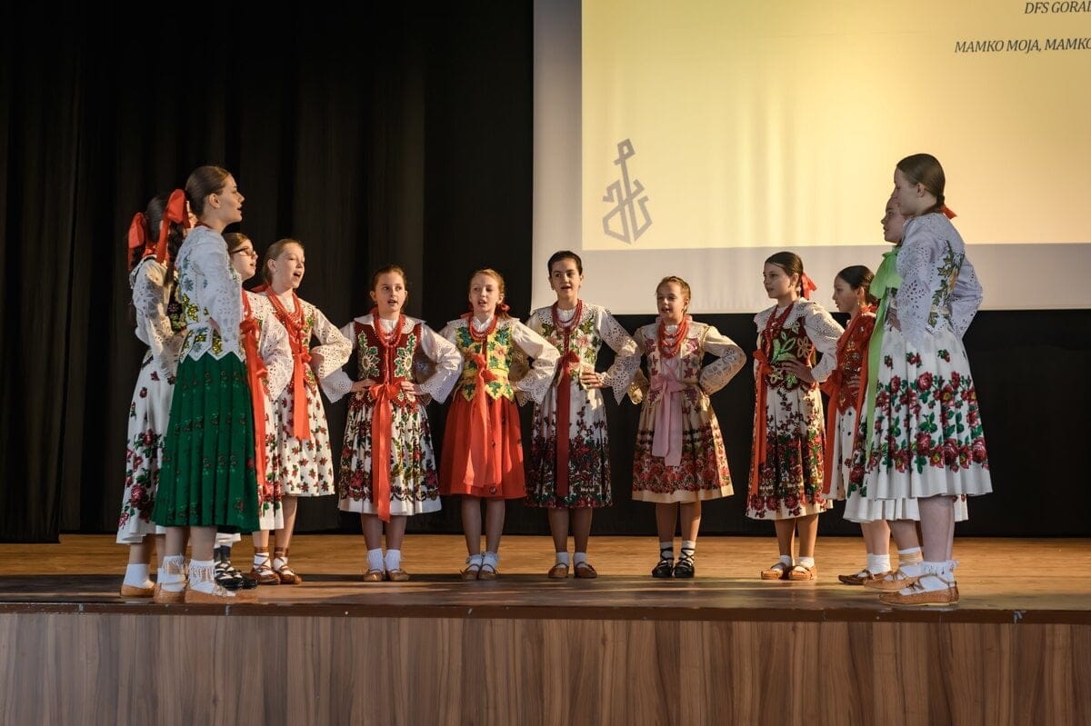 Detskí folkloristi sa predstavili na súťažnej prehliadke