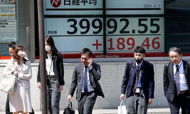 Stock market today: Hong Kong stocks lead Asia market gains while...