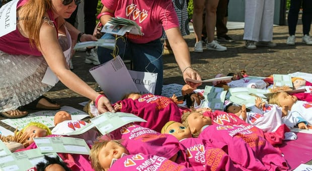 Belluno. Figlia di due mamme, presentano una mozione per cancellare il suo atto di nascita all'anagrafe. La lettera aperta del genitore