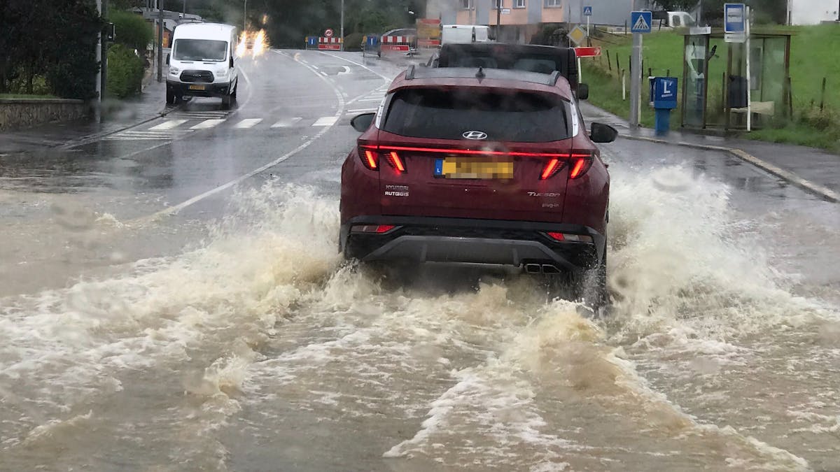 Alerte orage pour tout le pays ce jeudi, inondations possibles dans le sud