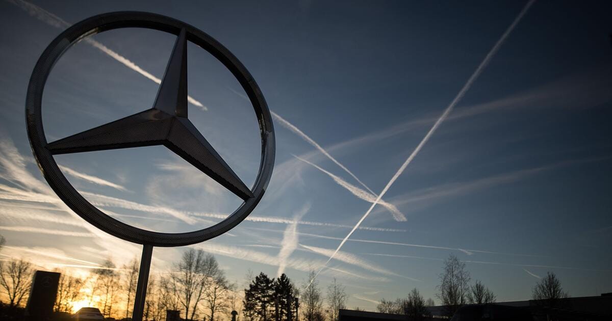 Aktivisten blockieren Mercedes-Werk bei Bremen