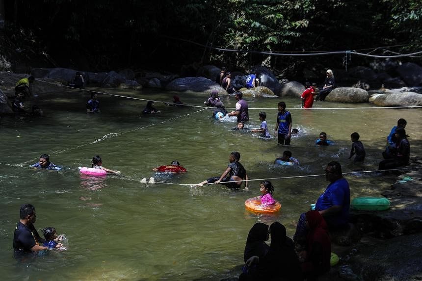 Malaysia issues Level 1 hot weather alert for 10 areas