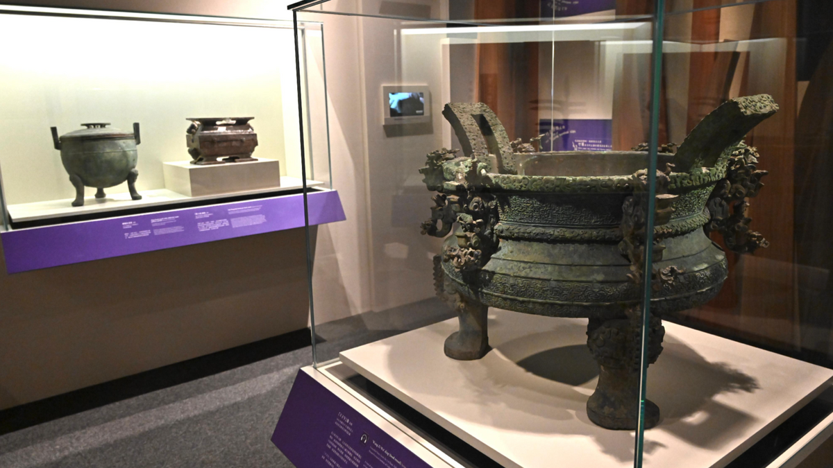 Bronzes from central China illuminate Hong Kong with ancient civilization