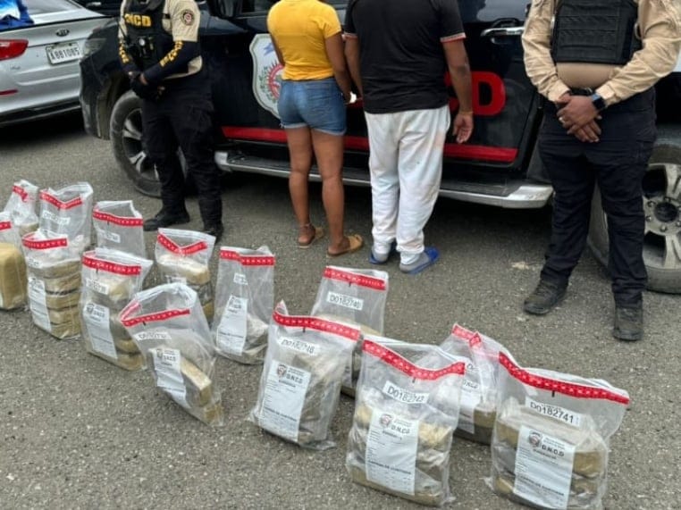 Las autoridades ocupan 106 libras de marihuana