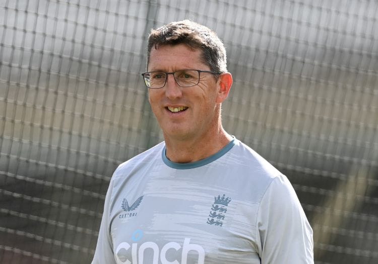 England Women coach Jon Lewis using AI to select playing XI - OrissaPOST