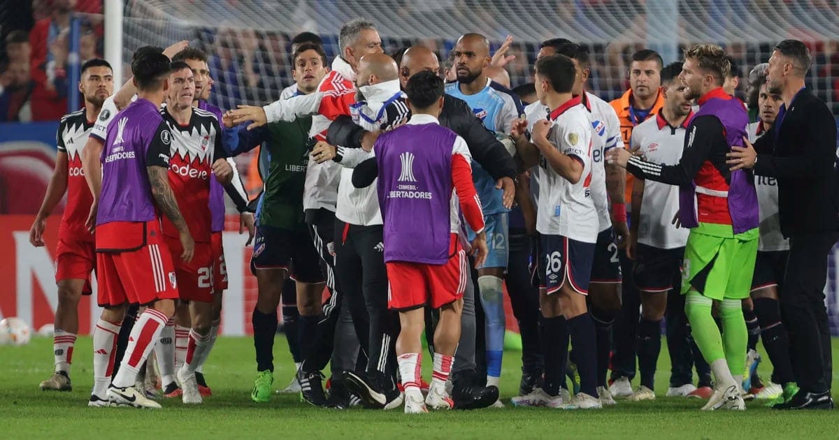 2-2. Nacional remonta con doblete de Gonzalo Carneiro y frena a River Plate