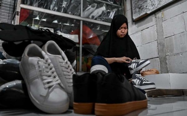 Industri Sepatu Lesu Gegara Pembatasan Impor Bahan Baku? : Okezone Economy