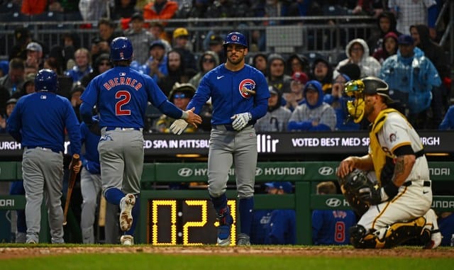 A record 6 bases-loaded walks in 1 inning is not enough for Chicago Cubs in a wild 10-9 loss to Pittsburgh Pirates