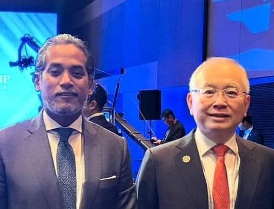 Dr Wee joins Khairy at Asian Leadership Conference