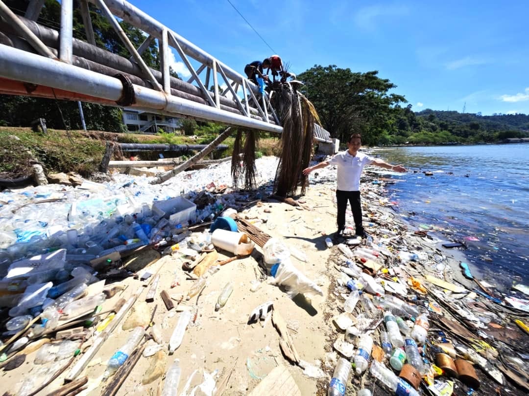 Batu Sapi garbage woe