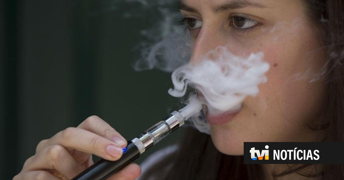 Há "casos clínicos muito graves" causados pelo uso de cigarros eletrónicos, alertam pneumologistas