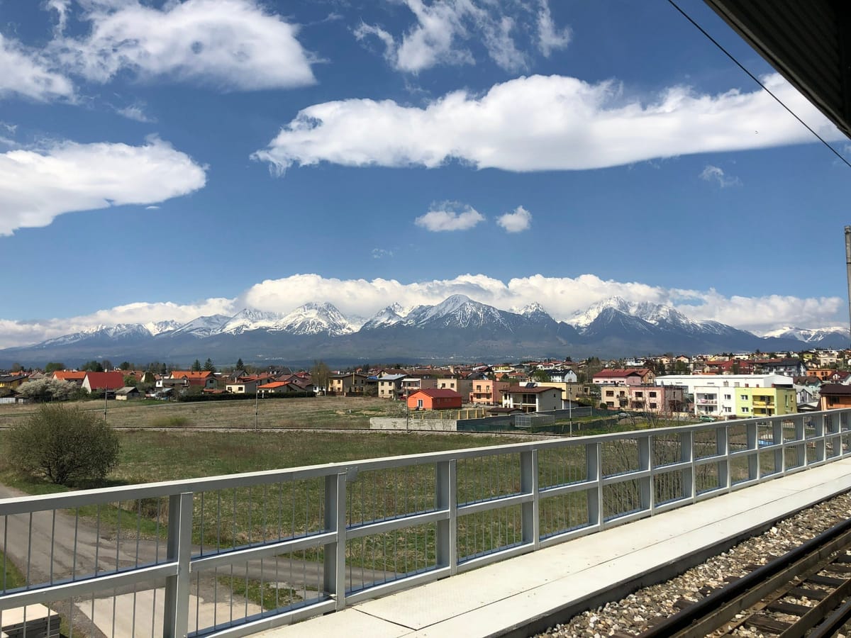 Podróż pociągiem z widokiem na Tatry. To połączenie będzie hitem wakacji