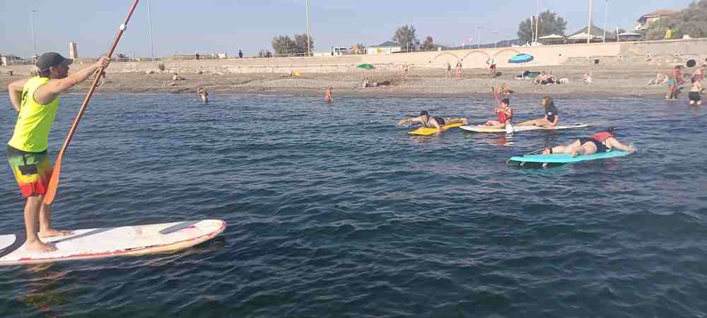 "Tutti sulla Tavola": l'inclusione sulle onde con l'associazione San Simone e Centro Windsurf Tre Ponti - Livornopress - notizie livorno