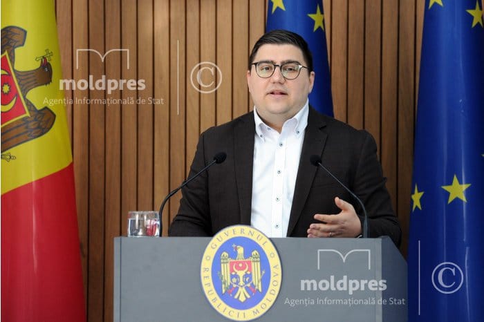 Guvernul atenționează despre clipuri video false lansate în mediul online. Daniel Vodă: "Sunt parte a unei campanii de dezinformare care țintește R. Moldova"