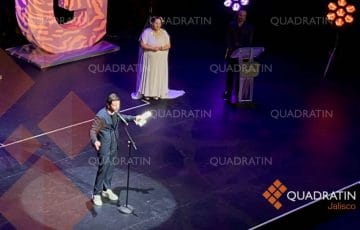 Recibe Diego Luna Premio Mayahuel por su trayectoria en clausura del FICG - Quadratín