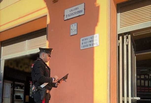 Galleria 2 Agosto 1980: 22enne scippa anziano, arrestato dai Carabinieri - Giornale L'Ora