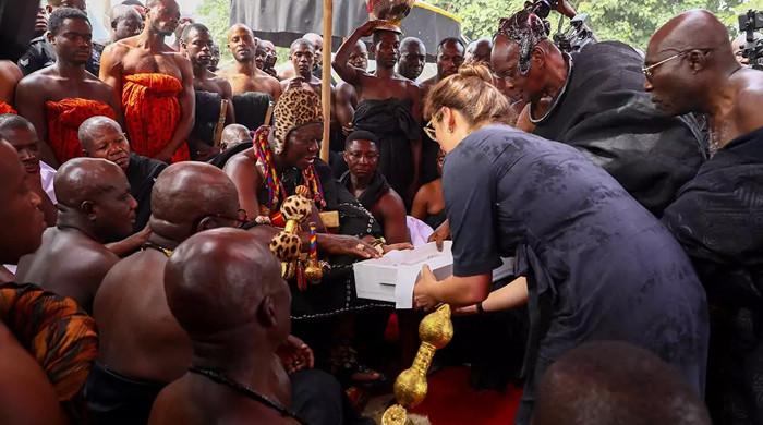 US museum returns Ghana's first batch of looted gold regalia