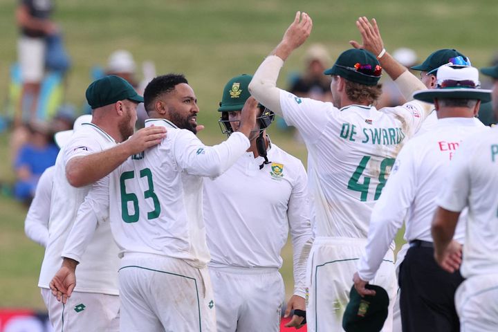 Dane Piedt five-wicket haul helps Proteas to a lead