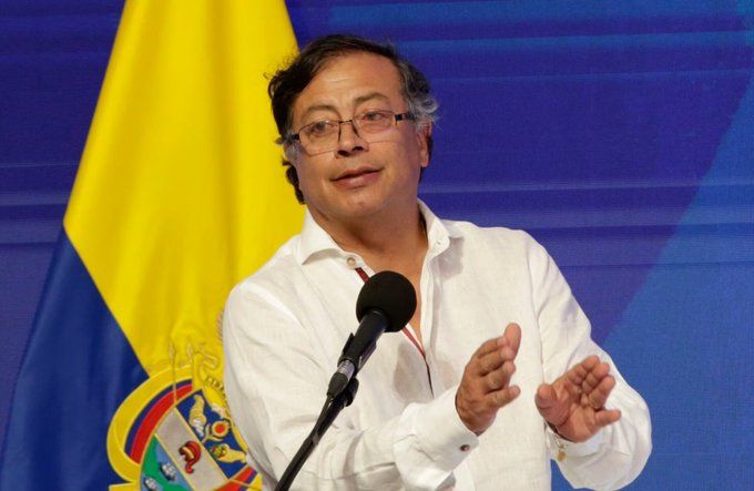 Presidente de Colombia denuncia saboteo de la oposición a reforma de la salud