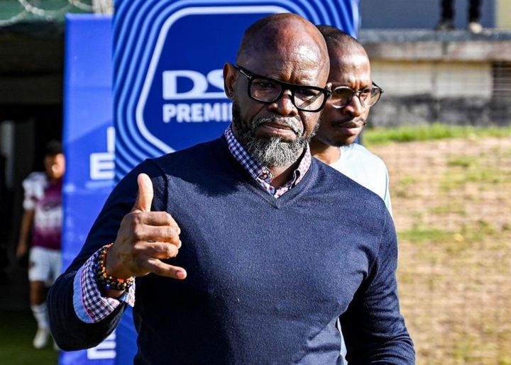 Steve Komphela gets 17th coaching job