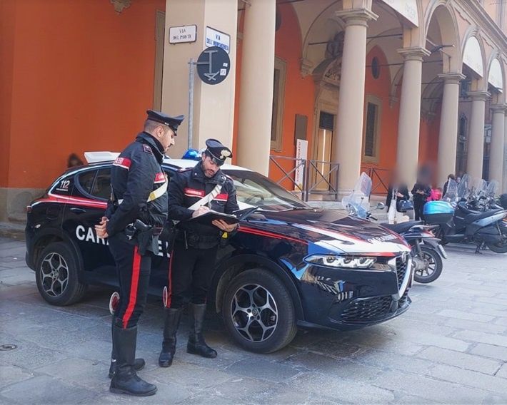 Giovane violento prende a pugni l'addetto alla sicurezza del Conad di via dell'Indipendenza. - Giornale L'Ora