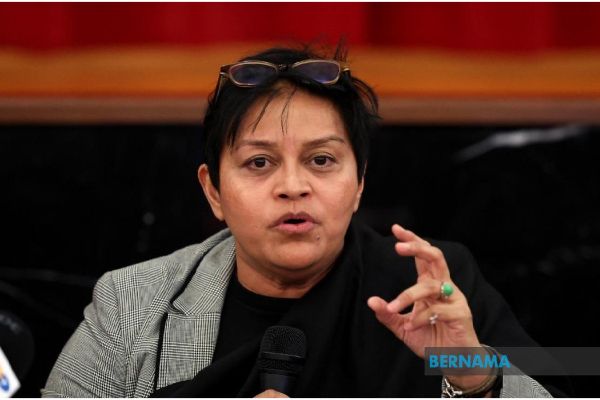 Tausug group's claims over Sabah frivolous: Azalina