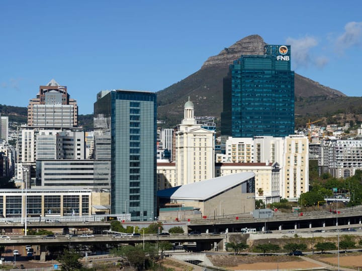 Fraudsters go to lengths convincing tourists they need permits to walk Cape Town streets