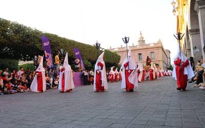 Asisten 50 mil personas a la Procesión del Silencio en Celaya [Video-Galería]