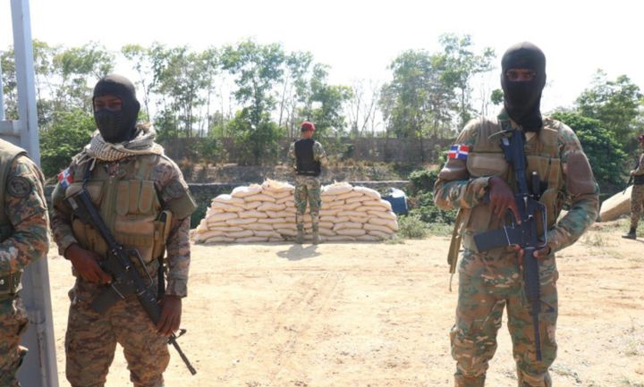 Militares vigilan toma de agua en rio fronterizo con Dajabón