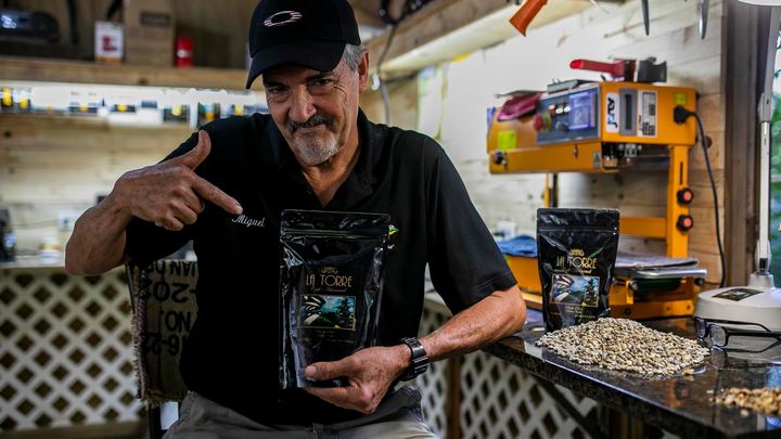 Somos Barranquitas: Miguel Ortiz breaks through with his artisanal coffee La Torre