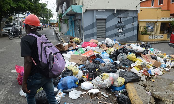 Alcaldía defiende recogida de basura en Santiago