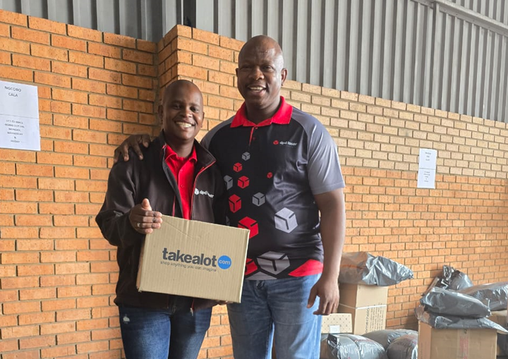 SA's most dedicated courier braves Mdumbi River to deliver parcel