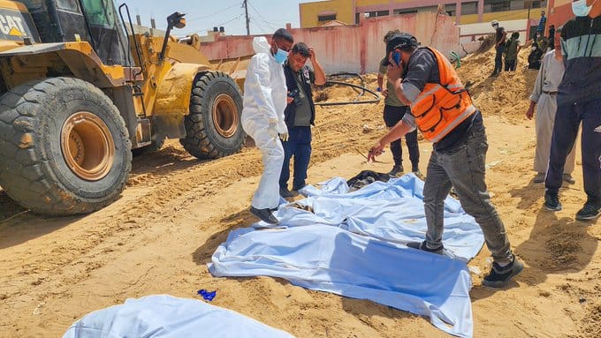 Colombia llama a que se investigue sobre las fosas comunes en Gaza