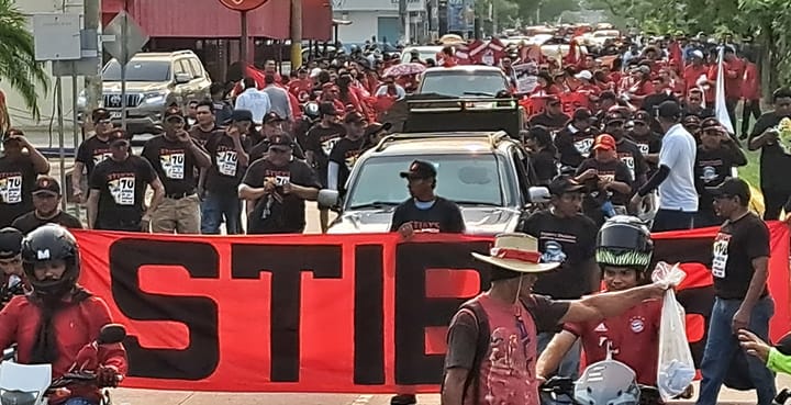 Trabajadores de Choluteca se manifiestan para exigir empleo y jubilación digna - Diario La Tribuna