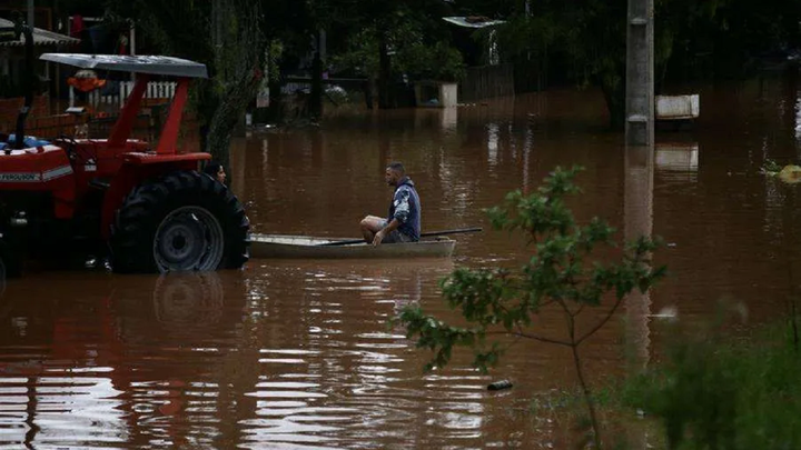 Brasil emite una alerta roja por fuertes lluvias en el cauce del alto Uruguay