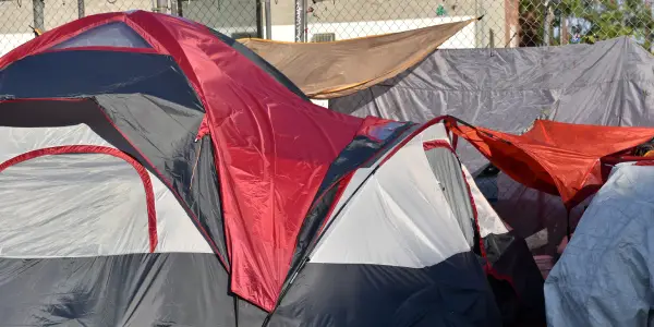 Dublin police clear tent city - level 2 - News in Levels