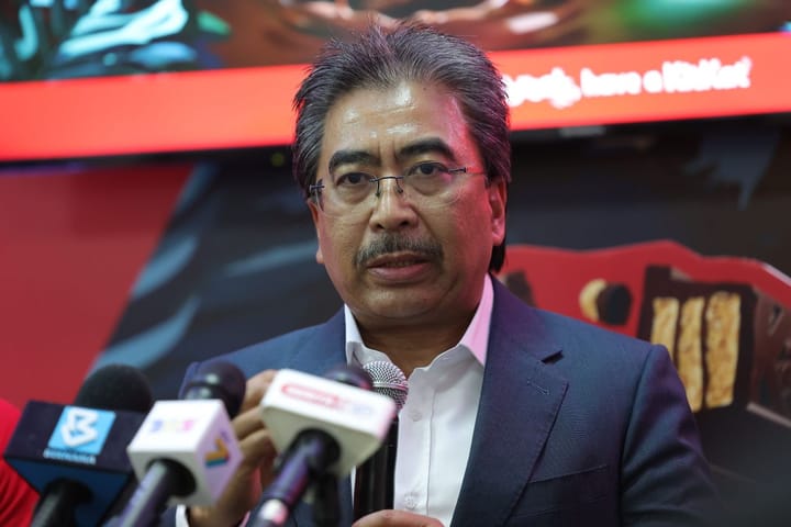 'Orang Utan Diplomacy' to showcase country's care for biodiversity, says Johari