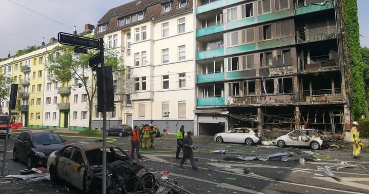 Großeinsatz in Düsseldorf: Drei Tote und 16 Verletzte nach Brand in Kiosk