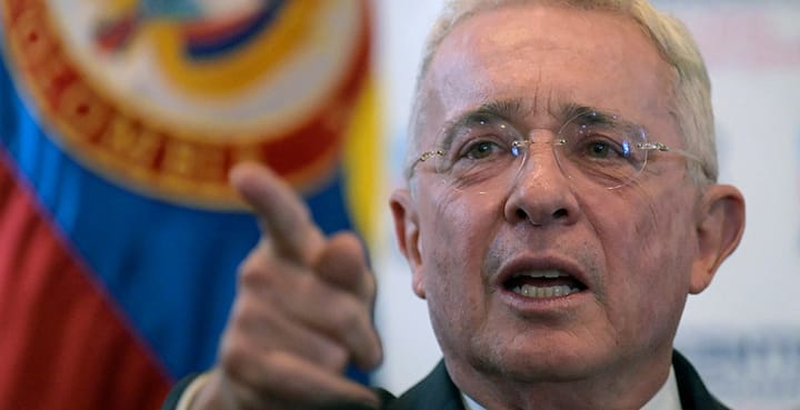 Inicia juicio contra Uribe - Diario La Tribuna