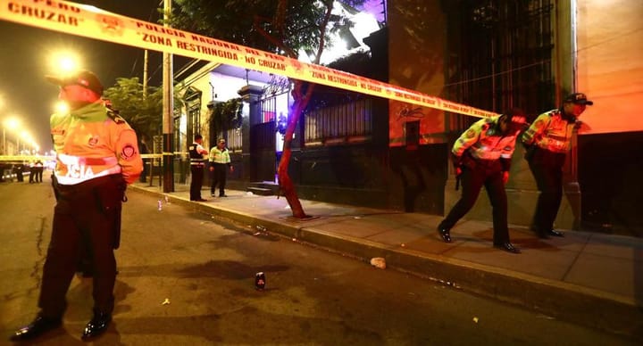 Balacera en Barranco desata pánico: habrían asaltado a cambistas en la avenida Grau