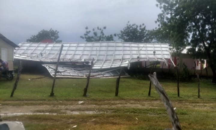 Tornado afecta club y vivienda en Santiago Rodríguez