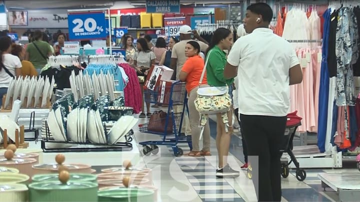 Dinamismo en principales arterias comerciales del Gran Santo Domingo en víspera del Día de las Madres