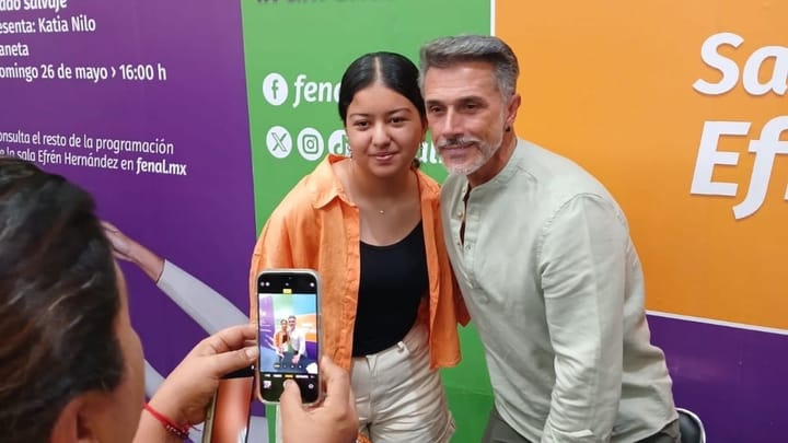 Sergio Mayer comparte con leoneses en la Fenal, sus éxitos y fracasos