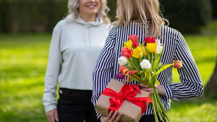 Życzenia na Dzień Matki 2024. Gotowe do wysłania. Tak wzruszysz najważniejszą osobę w życiu