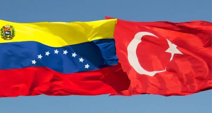 Venezuela y Turquía pactan acuerdos en minería, gas y petroquímica